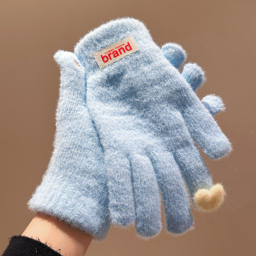 蓝色爱心毛绒针织手套女冬季露指