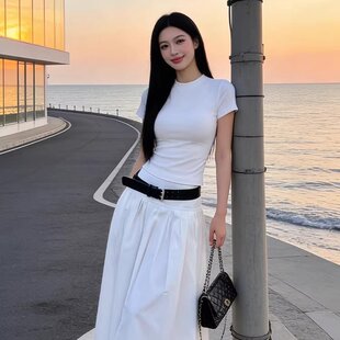 夏季穿搭一整套2026今年流行漂亮御姐轻熟绝美气质感连衣裙子套装