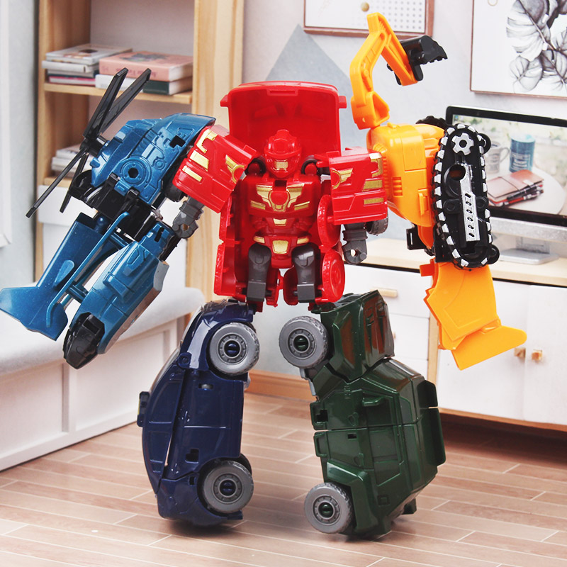 装甲战队变形机甲汽车人男孩