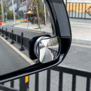 汽车倒车小圆镜后视镜辅助镜大视野盲点镜360变道盲区神器吸盘式