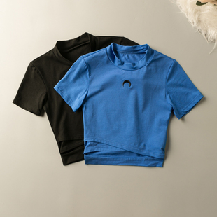 夏季外贸韩版新款 减龄活泼 腰间镂空 短款圆领短袖套头上衣