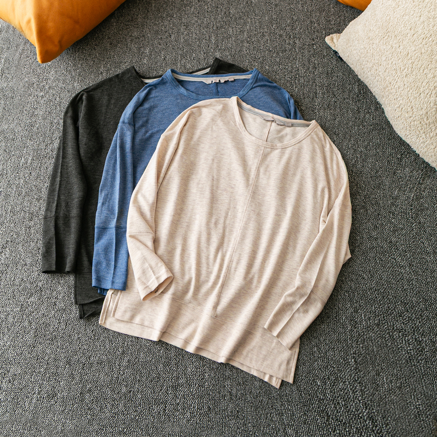 春秋外贸韩版新款   简约时尚    休闲百搭   圆领长袖套头上衣