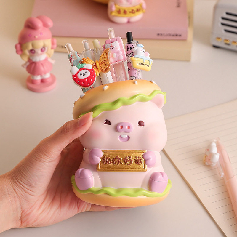 创意新款卡通小猪笔筒学生礼物桌面收纳装饰摆件树脂工艺节日礼品,家居饰品,桌面摆件,淘宝优惠券,粉丝福利购,淘宝优惠卷