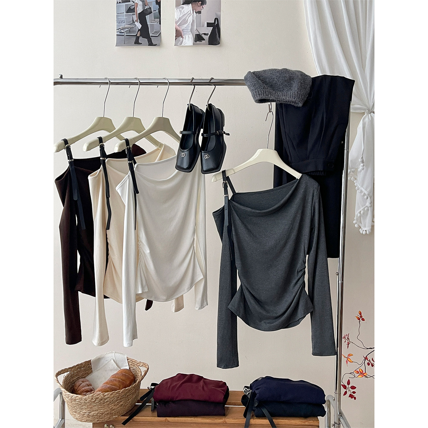 法式皮肩带一字荡领斜露肩两穿T恤女秋抽褶收腰辣妹显瘦打底上衣,女装/女士精品,T恤,淘宝优惠券,粉丝福利购,淘宝优惠卷