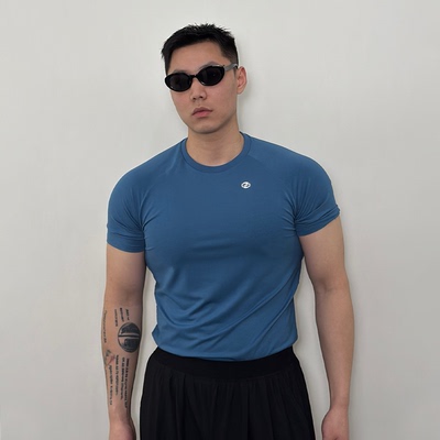 Roast lucky速干弹力显大健身训练短袖 男款跑步运动紧身上衣T恤