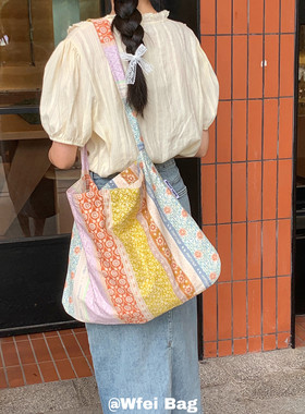 Wfei夏日彩色碎花帆布包包女民族风斜挎包休闲单肩包复古托特包