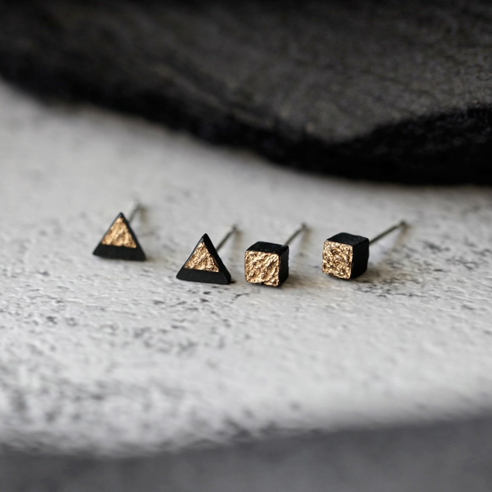 黑金糖纸 复古小众高级感褶皱陶瓷耳钉纯银小巧简约潮酷个性耳饰,饰品/流行首饰/时尚饰品新,耳钉,淘宝优惠券,粉丝福利购,淘宝优惠卷