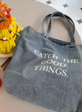 字母浅牛仔包2025新款ins大容量单肩包女小众设计蓝色通勤休闲