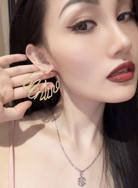 Vintage Vale*no大金文艺字母组合时髦走秀款耳环复古街头耳环