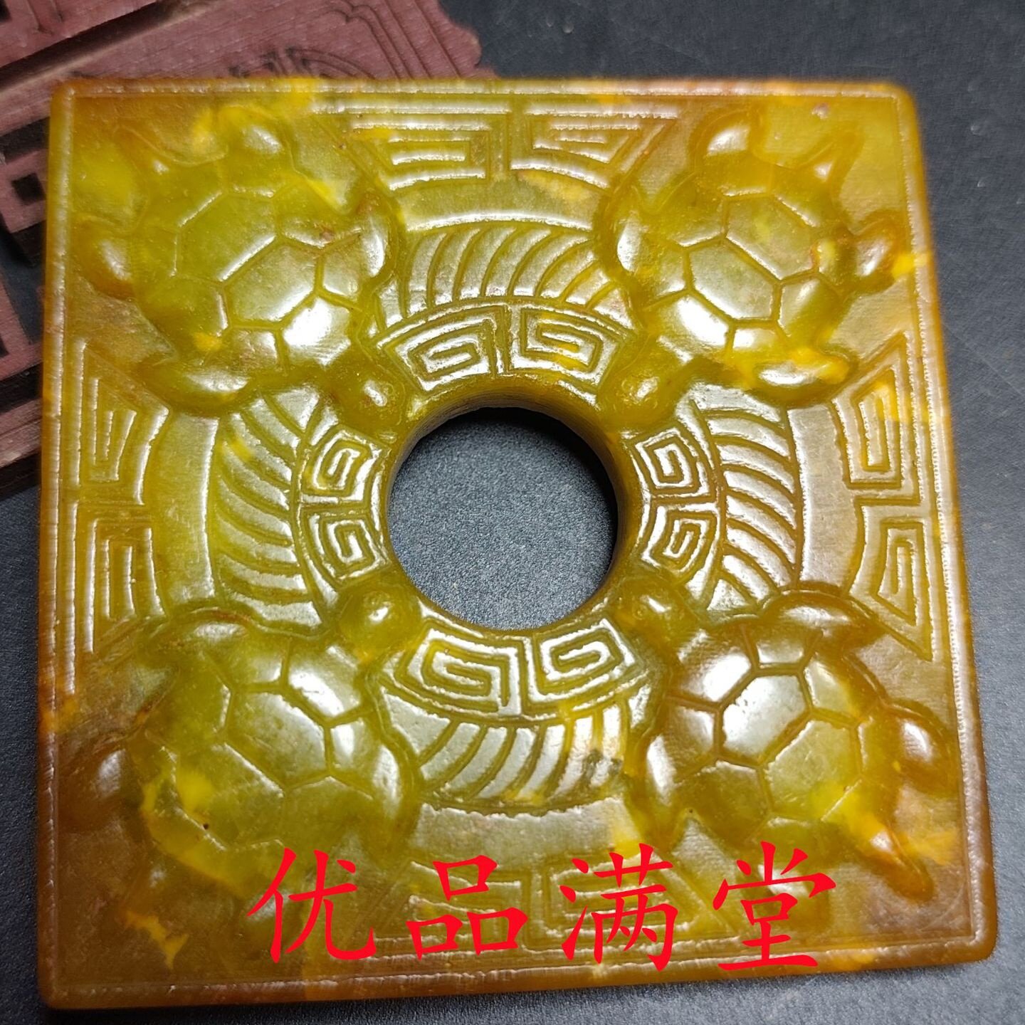 直播供货岫玉仿古工艺品龙凤壁玉石挂件古龙玉扣八卦生玉璧玉坠
