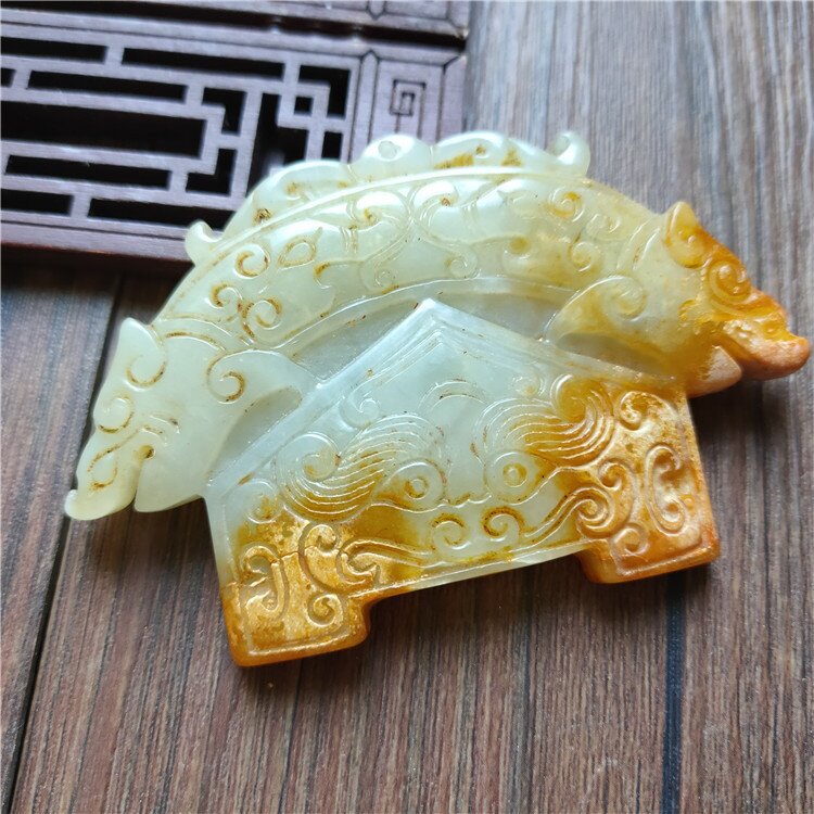 供应珠宝古玩工艺品岫玉仿古做旧双龙瑞兽吊坠挂件复古玉佩