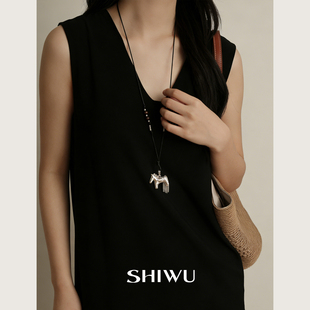 银色小马金属流苏项链女长款2026新款气质优雅高端新年马年毛衣链