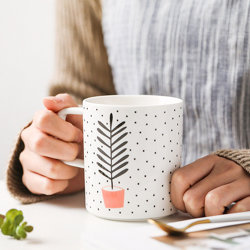 北欧风陶瓷马克杯办公室用水杯子套装挂杯架咖啡杯简约清新文艺风