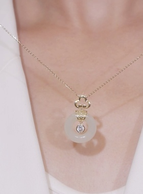 和田玉无事牌方牌纯银项链女