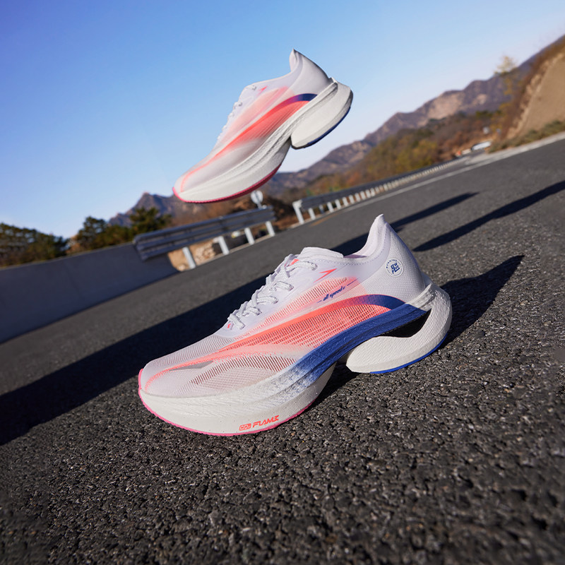 361���1.5���ܲ�Ь2026�¿�רҵ������̼����Ь����͸���˶�Ь�� 305.99Ԫ