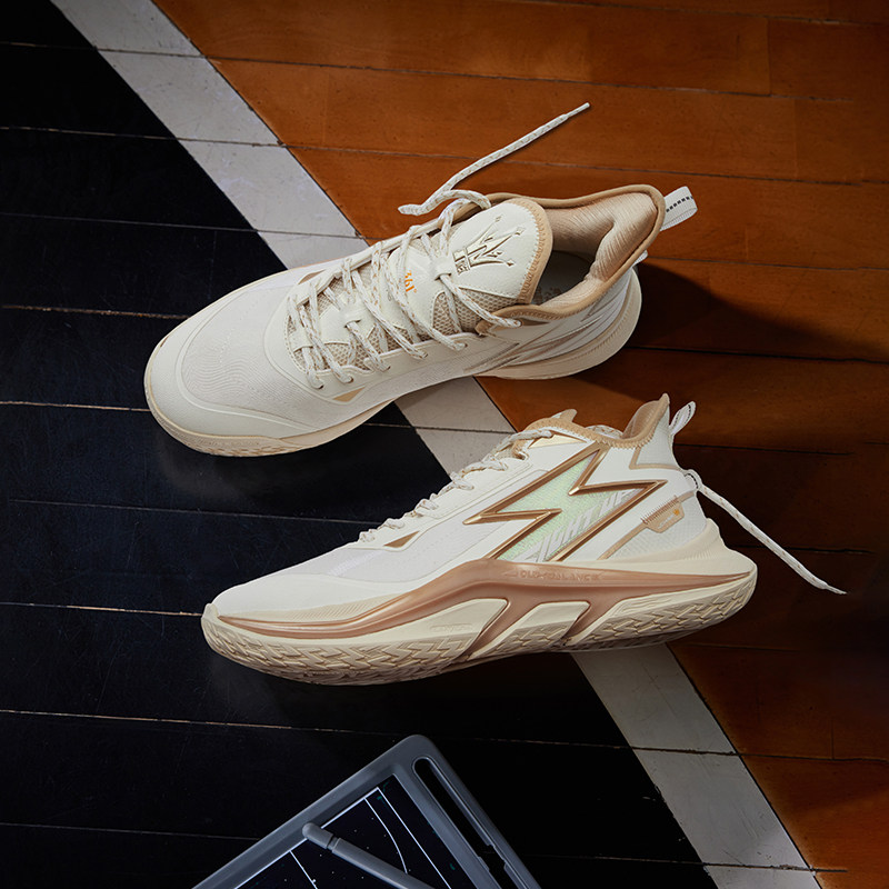 极燃LIGHTUP篮球鞋361