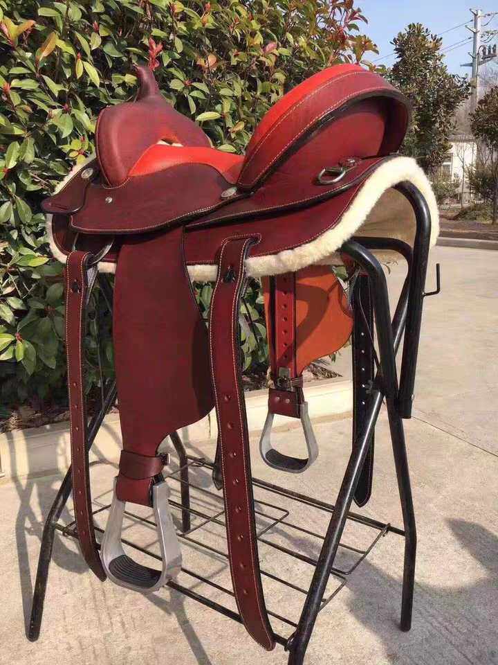 八尺龙马具 纯皮西部鞍 耐力马鞍 进口特价西部马鞍 全套配件包邮