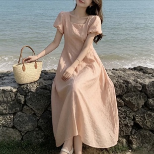法式温柔风方领泡泡袖收腰a字连衣裙女夏季超好看漂亮掐腰长裙子