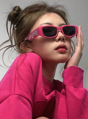 Y2K千禧风辣妹粉色墨镜女ins网红字母眼镜男嘻哈搞怪凹造型太阳镜
