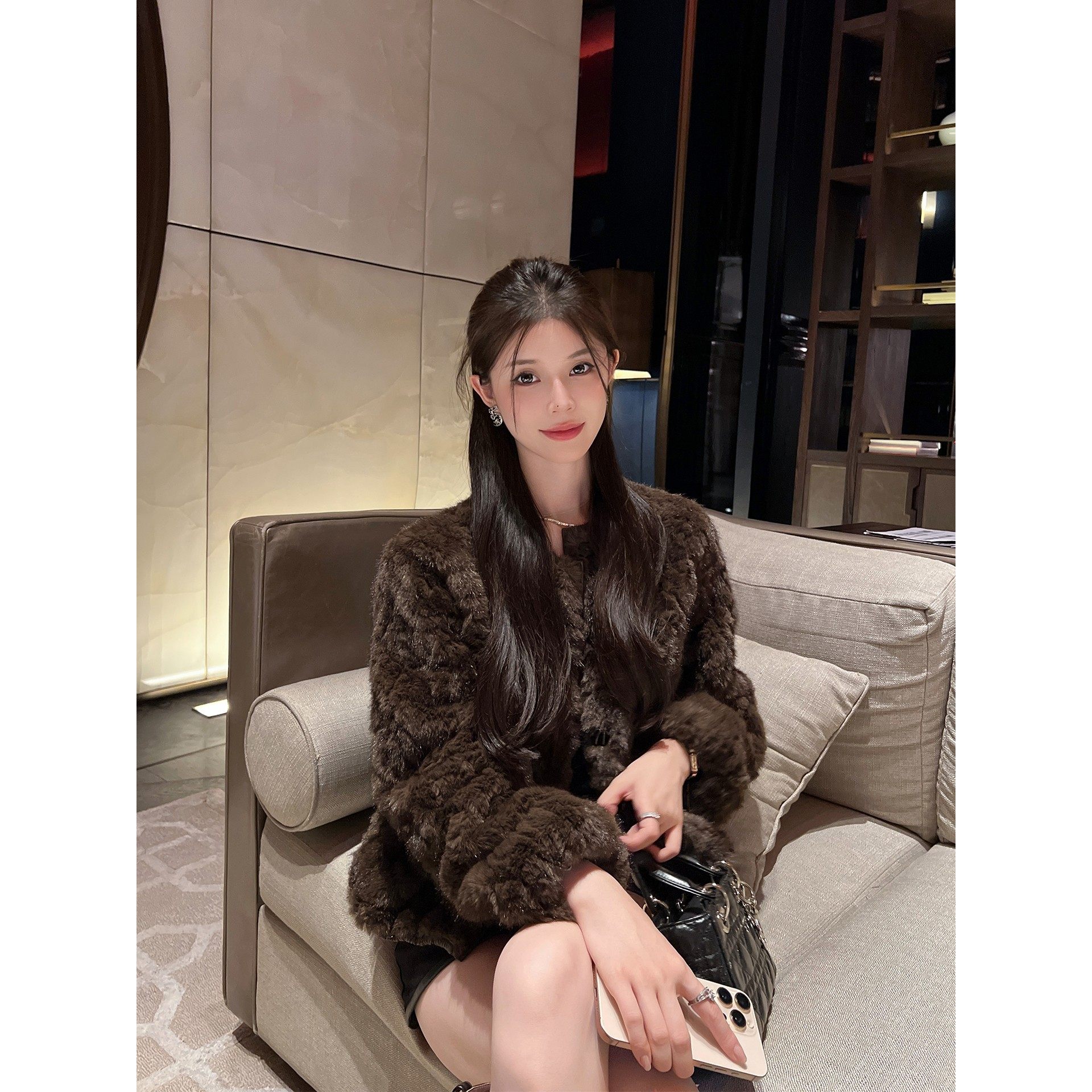 专柜正品轻奢名媛皮毛一体皮草外套女2025秋冬环保羊剪绒贵气大衣