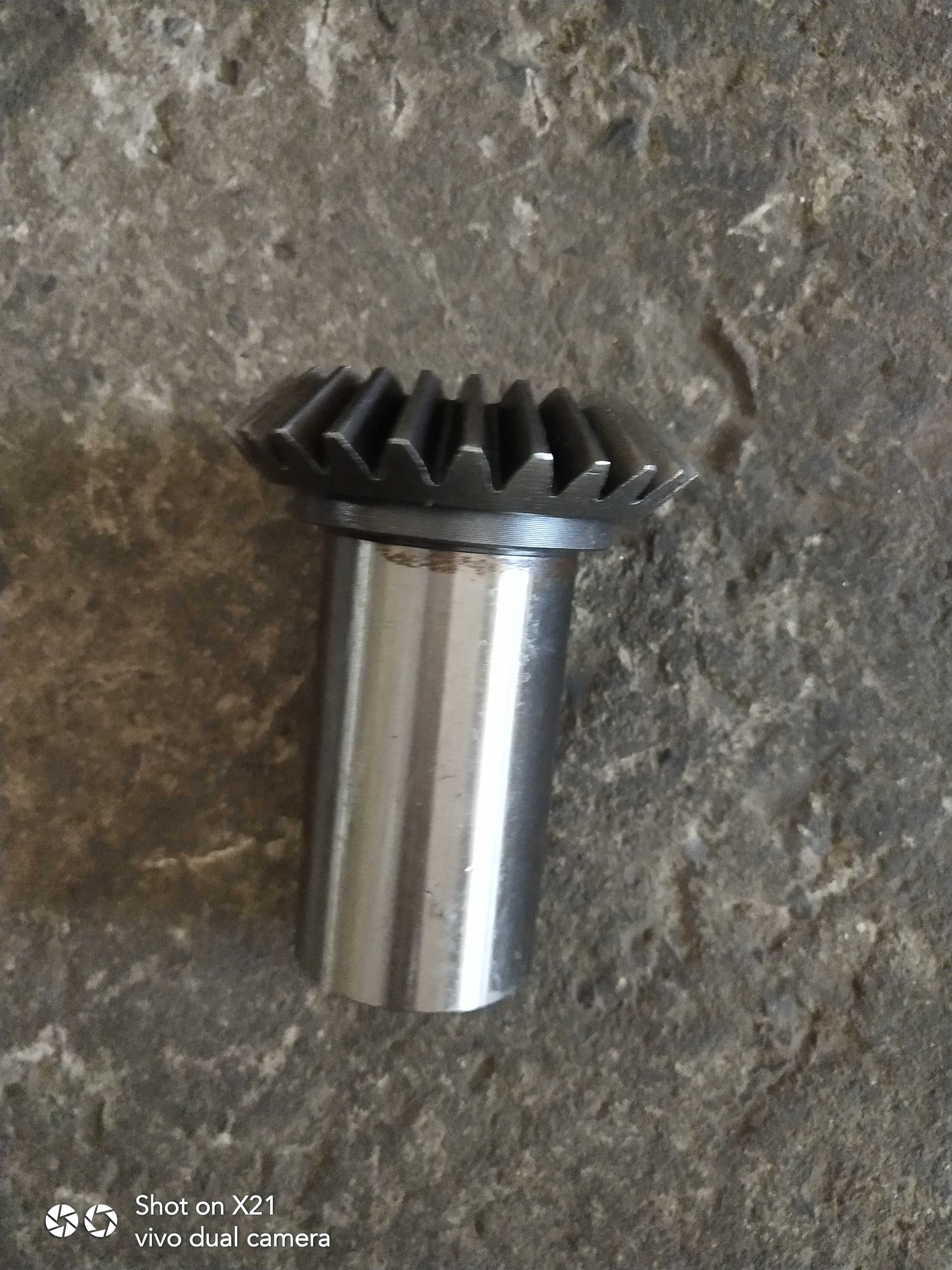 昆明机床厂tm6113镗床配件伞齿轮图号22017齿数z26机床配件机床铣