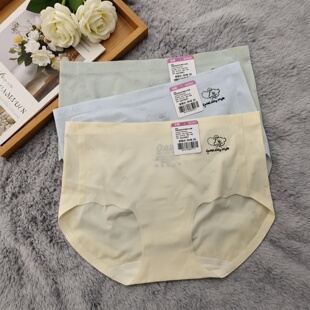 香蜜闺秀26101028功能无痕超薄冰丝不夹臀中腰女士内裤