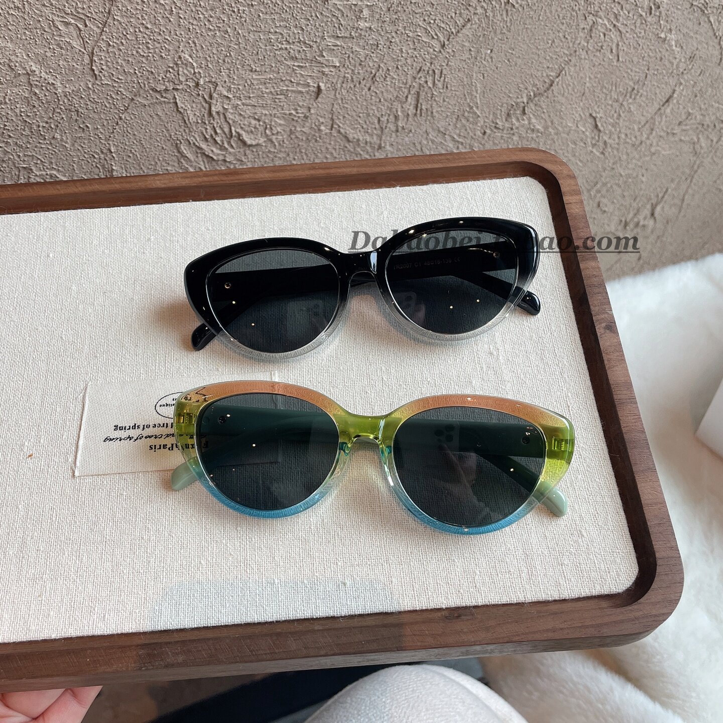 复古猫眼太阳镜女高级感彩色镜框防紫外线墨镜男女通用椭圆形遮阳