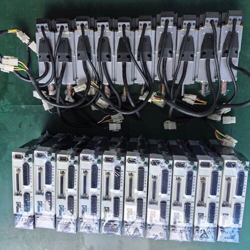 议价松下A6伺服驱动器100W：型号MADLN05SE/SG/S
