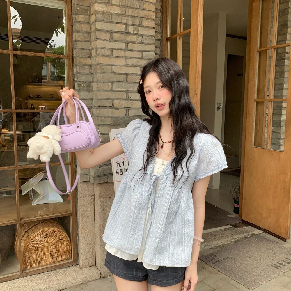 蓝色V领短袖衬衫女泡泡袖