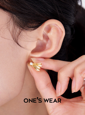 ONE SWEAR/梵誓原创设计羽毛球耳钉女轻奢小众设计礼物运动风耳饰