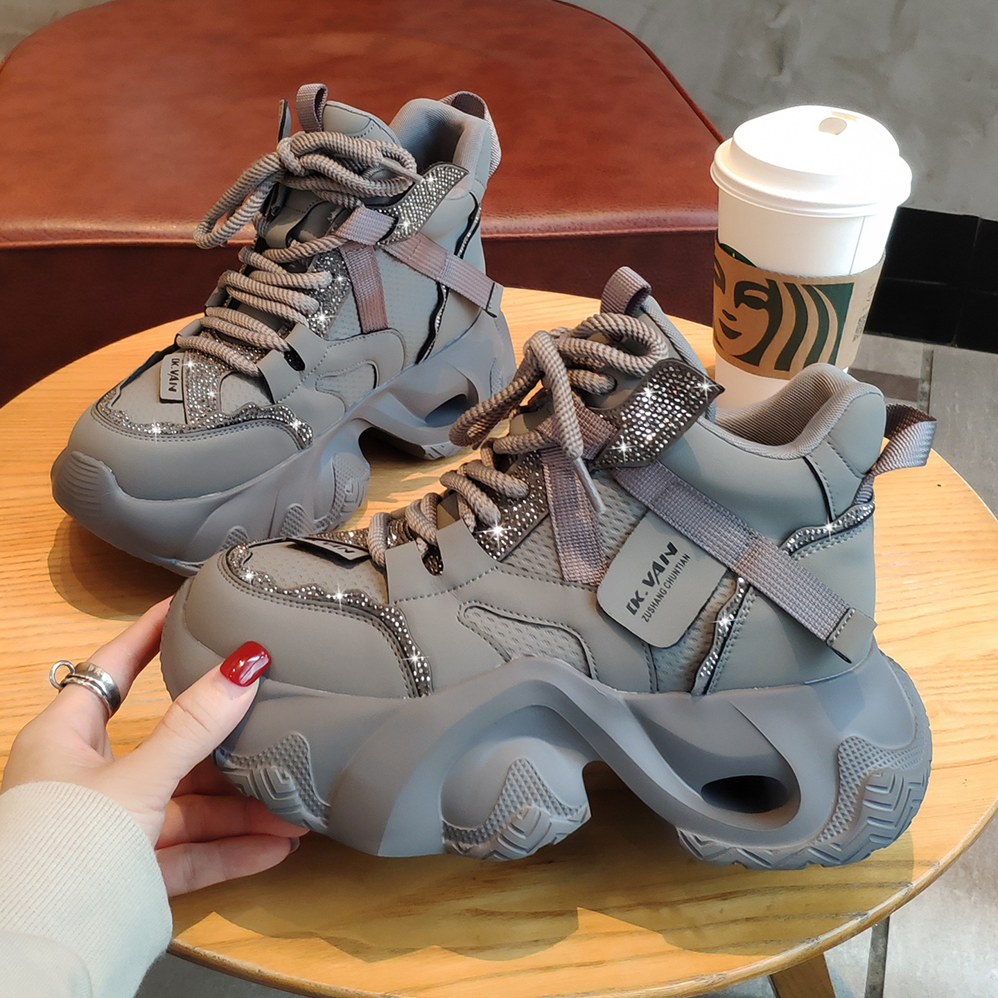 欧货水钻厚底老爹鞋女高帮运动鞋