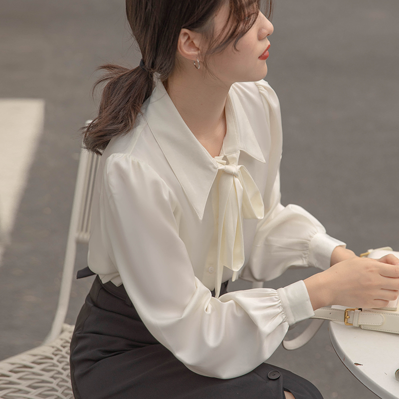 灯笼袖春秋新款蝴蝶结衬衫白色通勤衬衣女正装飘带设计感职业上衣