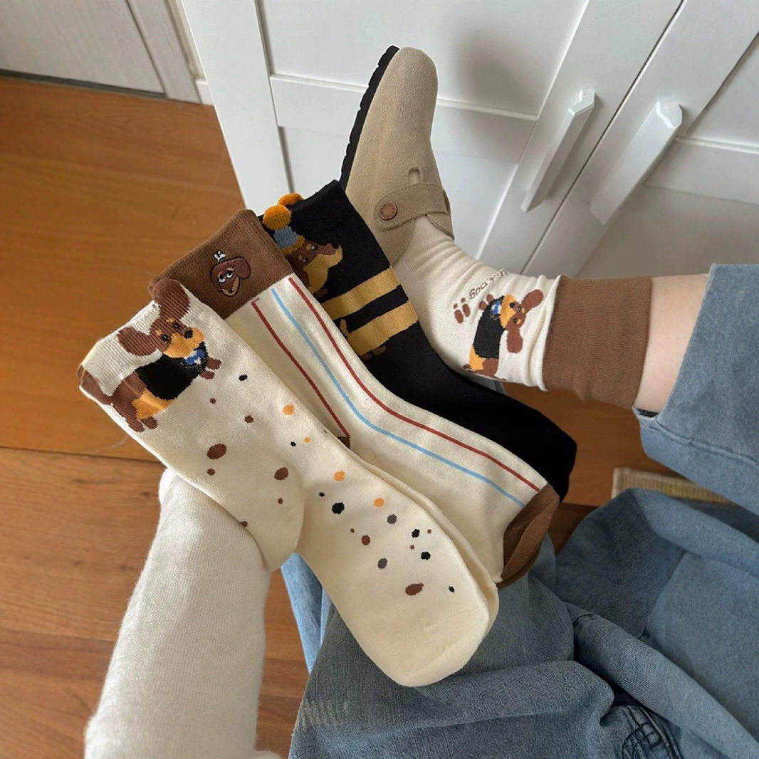 少女可爱腊肠小狗袜子女中筒袜春秋新款纯棉日系卡通个性堆堆
