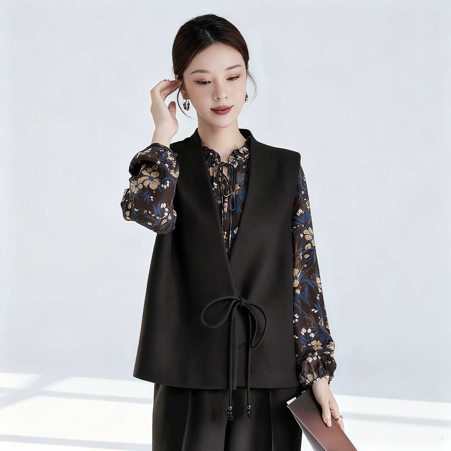 水墨佳人羊毛马甲背心女外穿宽松针织轻奢高级感纯色上衣气质显瘦