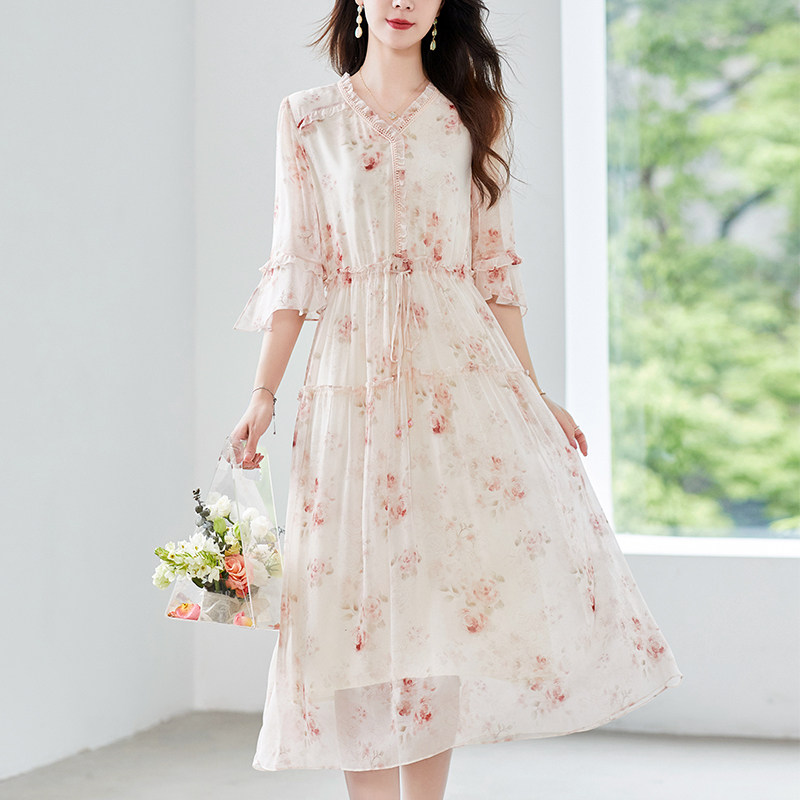 水墨佳人2025夏季新款真丝桑蚕丝数码印花时尚木耳边领碎花裙子女,女装/女士精品,连衣裙,淘宝优惠券,粉丝福利购,淘宝优惠卷