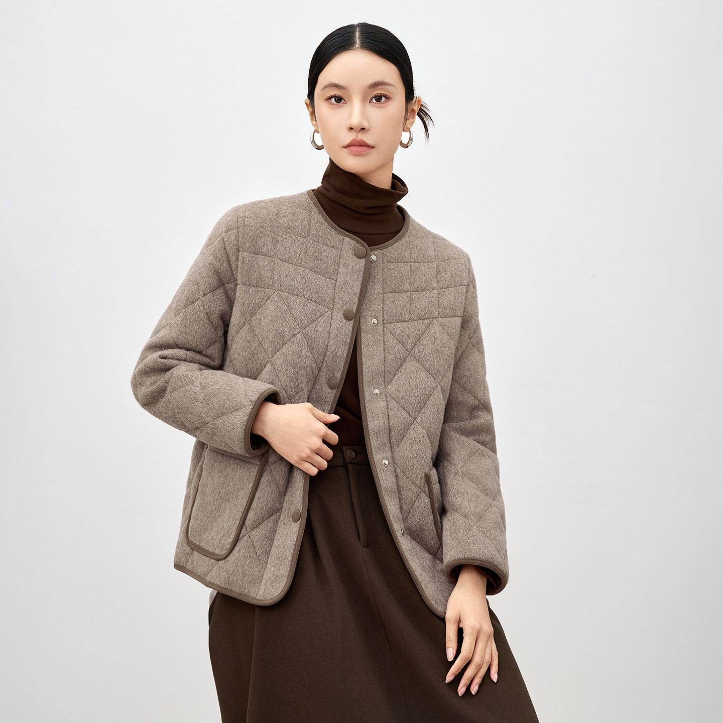 水墨佳人韩版菱格绗线羽绒服女短款圆领单排扣百搭宽松新款羽绒服