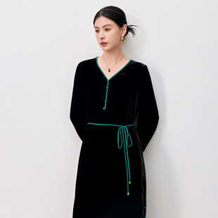 水墨佳人高端轻奢文艺复古V领真丝丝绒连衣裙妈妈装春秋长袖法式