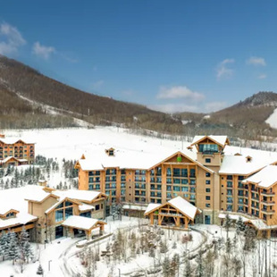 2大1小滑雪权益 长白山万达酒店2店2晚 半日营