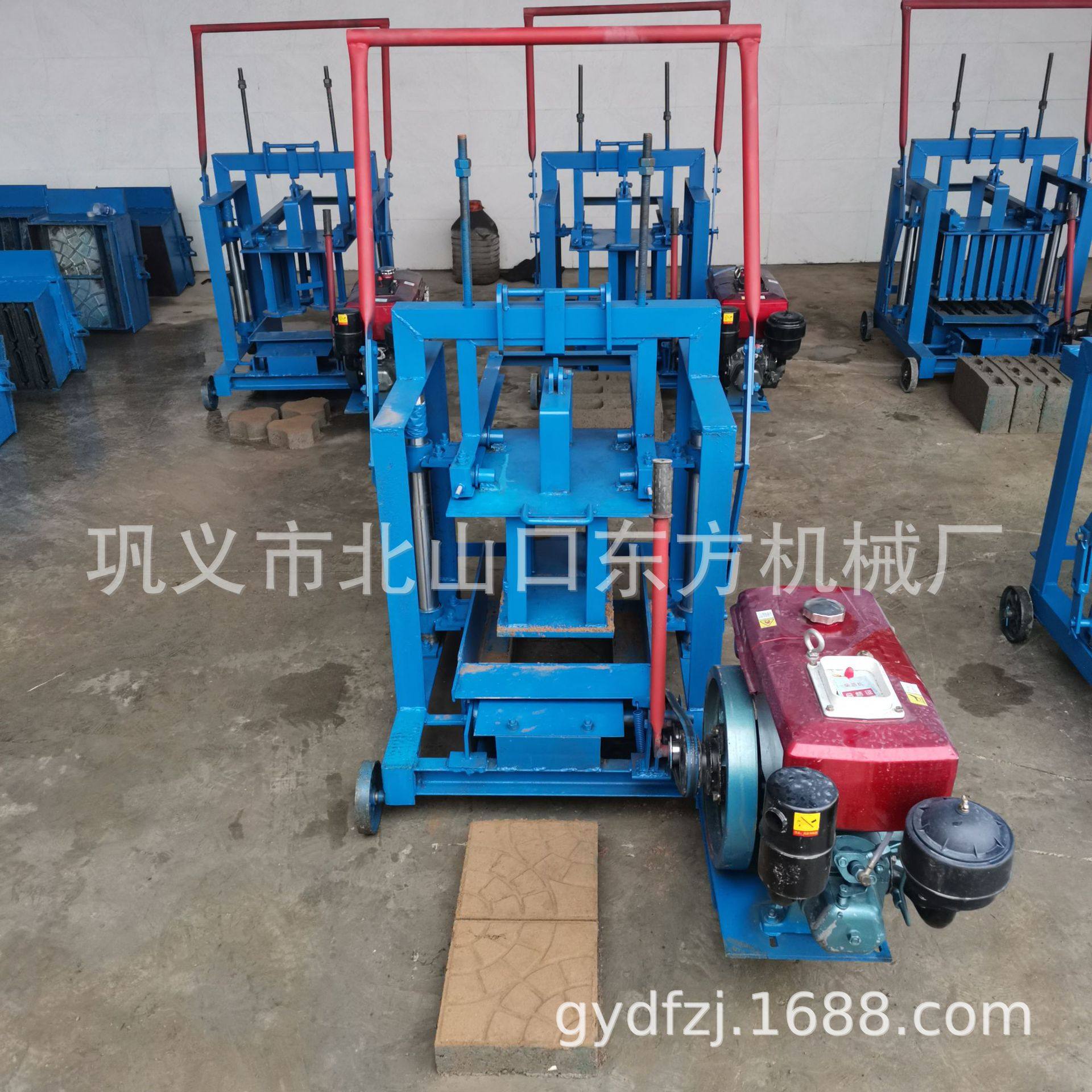 柴油砖机制作铺路西班牙砖水泥路面花砖制砖工具无需用电节约成本