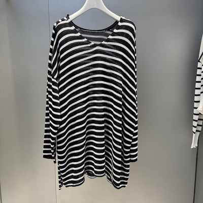 MQ正品时尚V领宽松慵懒风显瘦中长过臀垂感条纹针织衫MACQNF89519