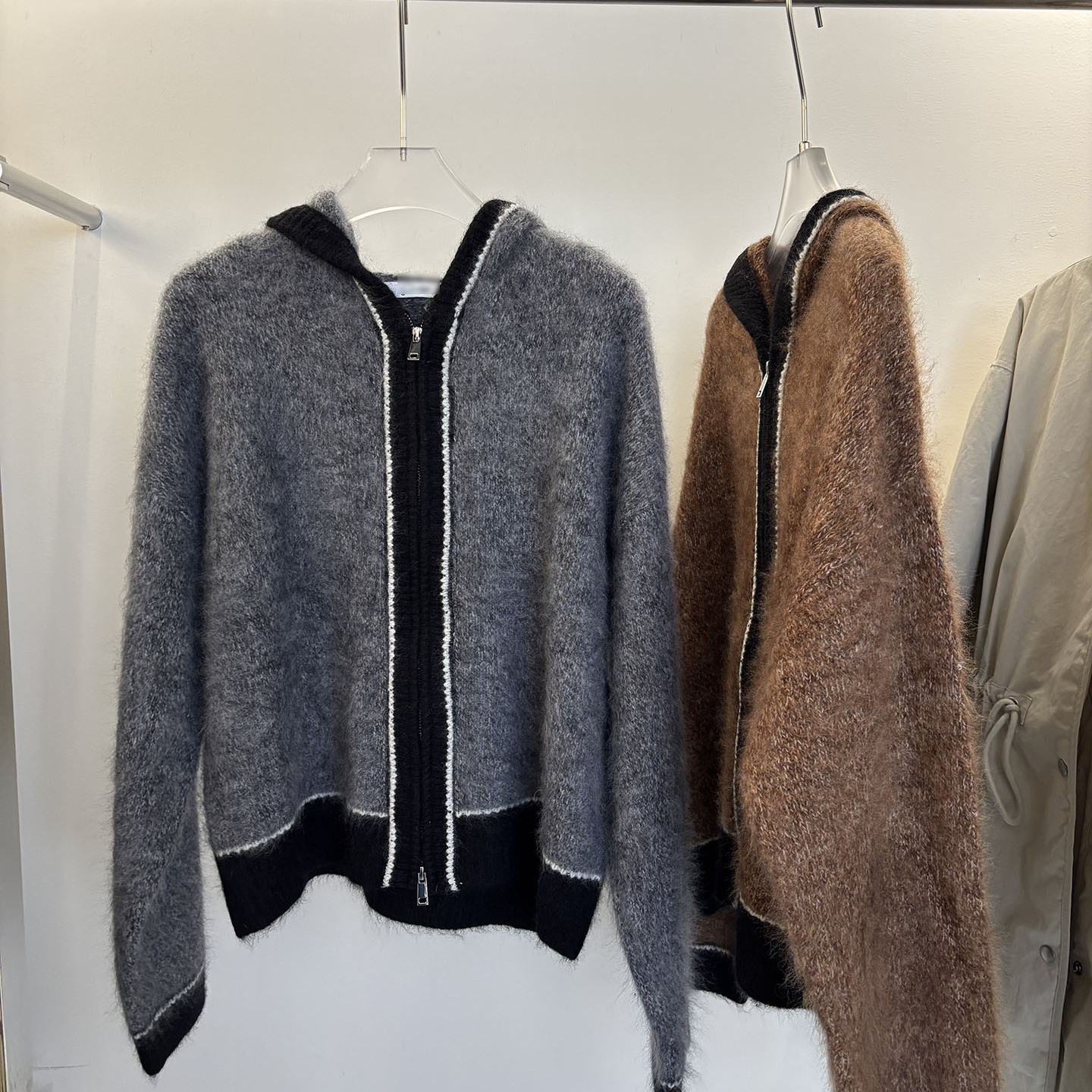 欧洲站2025冬季新款高品羊毛拉绒连帽拉链针织开衫宽松慵懒风毛衣