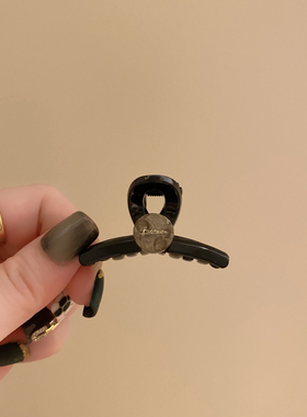 简约百搭高级感八字刘海夹小号公主头抓夹2026新款后脑勺半扎发夹