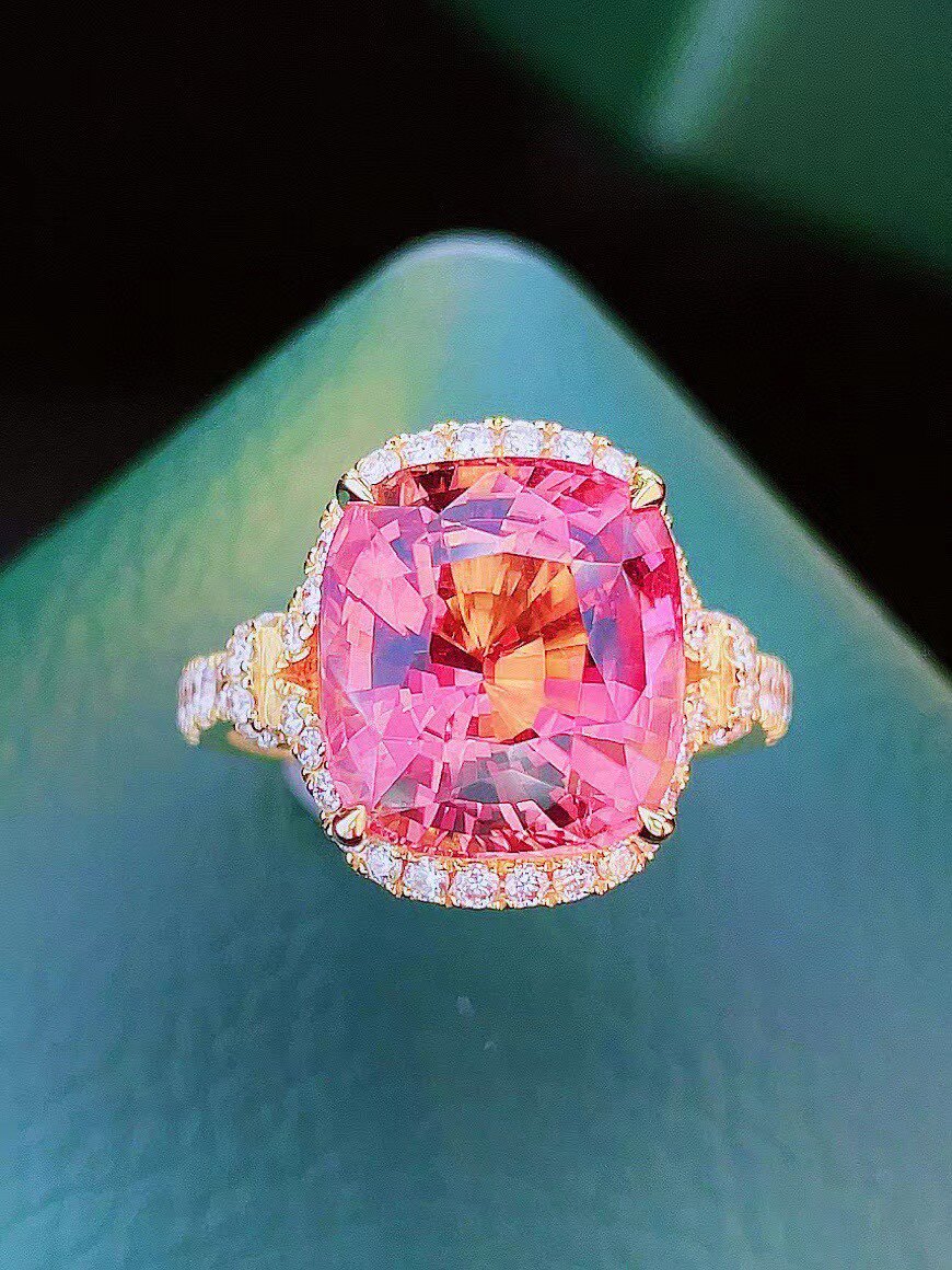 18k金碧玺戒指樱花粉阿富汗碧玺!全净体火彩超闪爆裸石:6.98ct