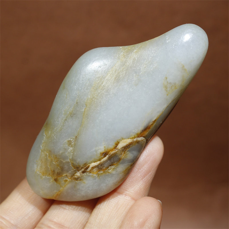 79克新疆和田玉细肉青花籽料