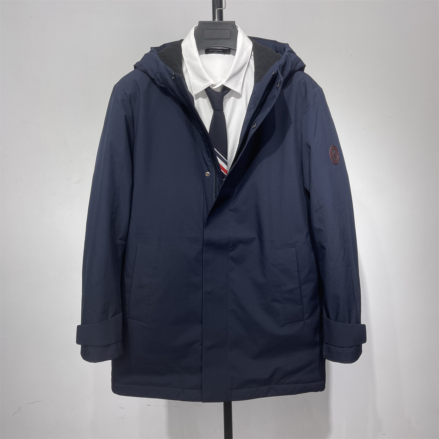 高端牛货冬季中长款连帽防风羽绒服 纯色通勤轻便保暖鸭绒外套男