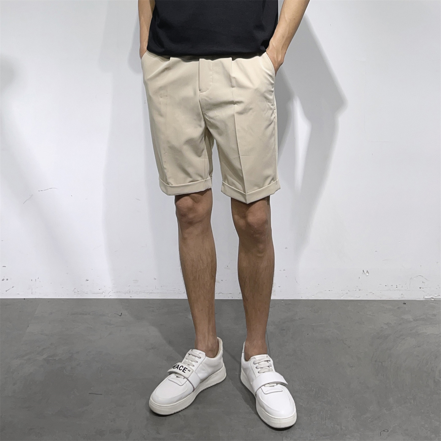 DH男士薄款抗皱单褶休闲西装短裤夏季纯色卷边直筒老钱风五分裤