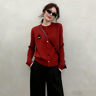 2026超火冬装一整套小个子巨好看的显瘦减龄红色针织衫阔腿裤套装