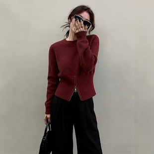 韩式搭配一整套冬装2025新款温柔风软糯开叉红色针织衫阔腿裤套装