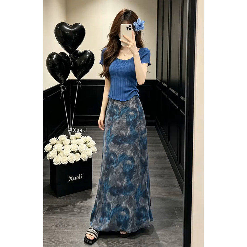 2026新款超火减龄一整套独特绝美漂亮蓝色针织短袖碎花裙子套装夏