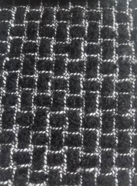 20毛70P10A黑白华夫格花式纱148cm/680g/m适合制作女士外套